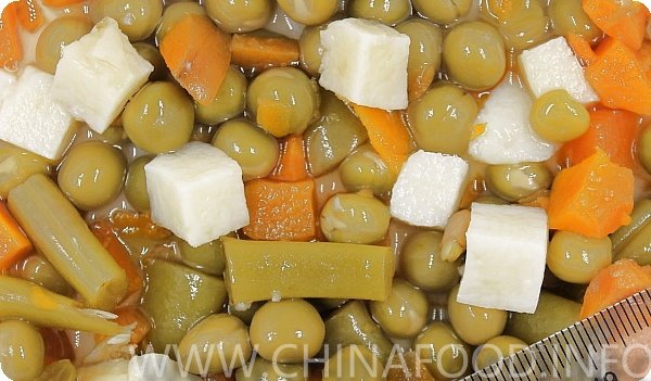 GREEN PEAS with carrot and corn